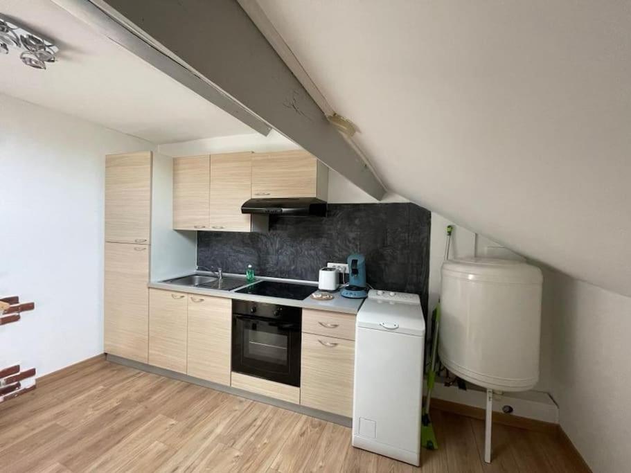Edouard 2. Logement Complet. Charleville-Mézières Dış mekan fotoğraf